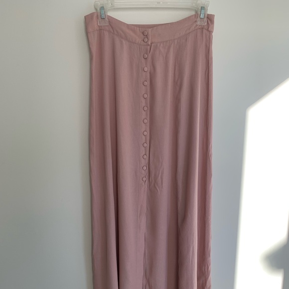 Medium pink floor length skirt - Picture 1 of 2